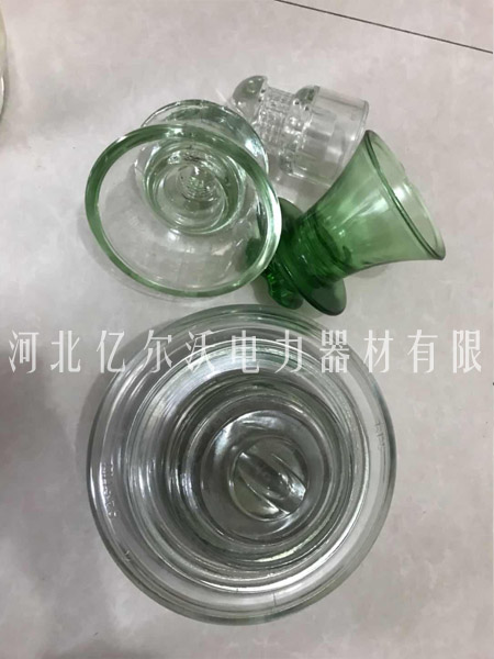 產(chǎn)品名稱：玻璃針式絕緣子25
