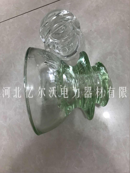 產(chǎn)品名稱：玻璃針式絕緣子15
